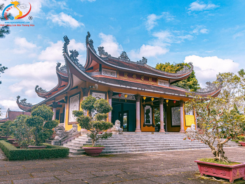 TOUR BẢO LỘC - TÀ ĐÙNG - SĂN MÂY TRÊN VỊNH HẠ LONG TÂY NGUYÊN - XE VIP LIMOUSINE