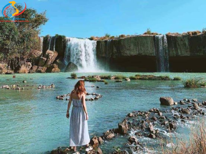 TOUR MĂNG ĐEN - KOM TUM - GIA LAI - BUÔN MÊ THUỘT - TÀ ĐÙNG - XE LIMOUSINE